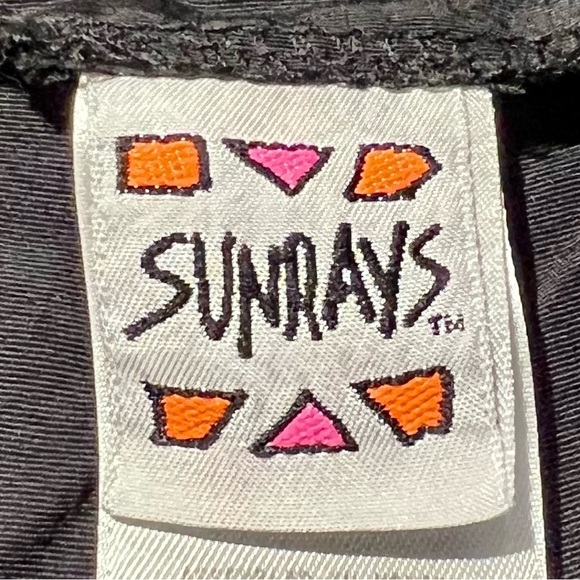 Women’s sunrays swim shirts - Picture 4 of 4